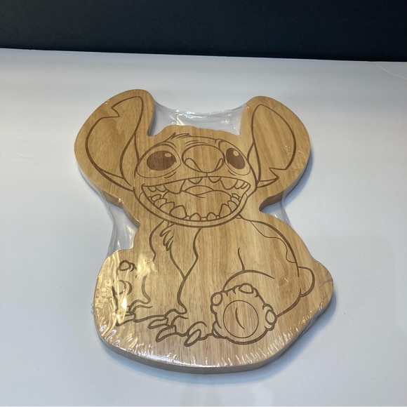 Disney Lilo and Stitch Cutting Board - Picture 2 of 4